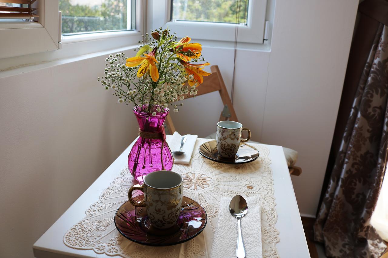 Sea Port Celebrity Apartment - Lets4Holiday Varna Bagian luar foto